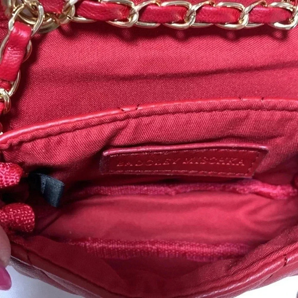 BADGLEY MISCHKA Mini Purse, shoulder bag. NWT. Vegan Leather. - Picture 3 of 4